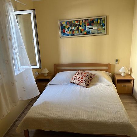 Spacious 1 Bedroom 4 Star Apartment, มลินี ภายนอก รูปภาพ