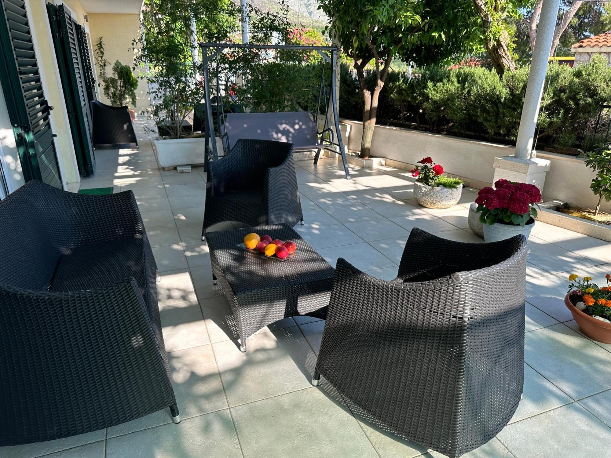 Spacious 1 Bedroom 4 Star Apartment, มลินี ภายนอก รูปภาพ