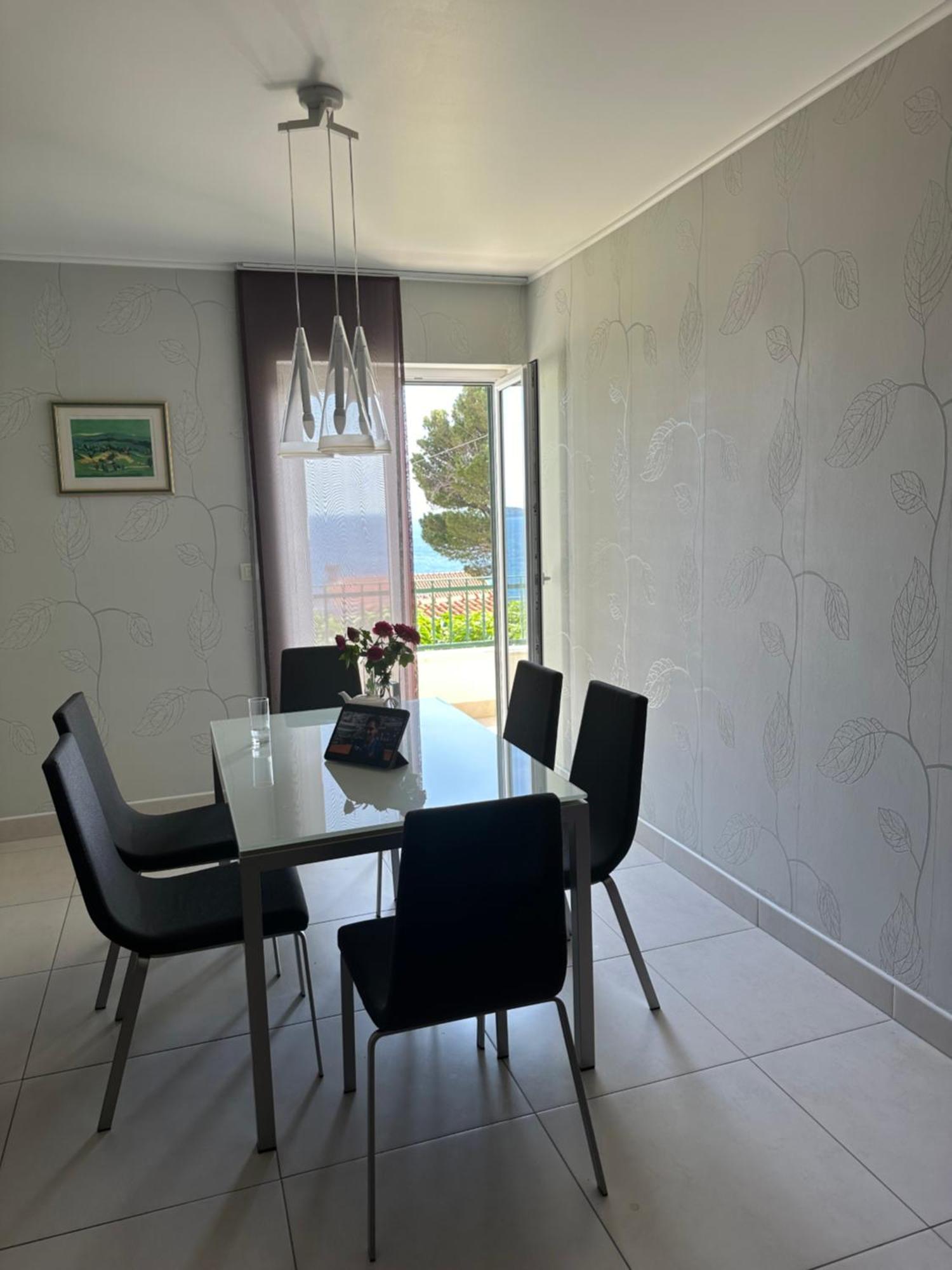 Spacious 1 Bedroom 4 Star Apartment, มลินี ภายนอก รูปภาพ