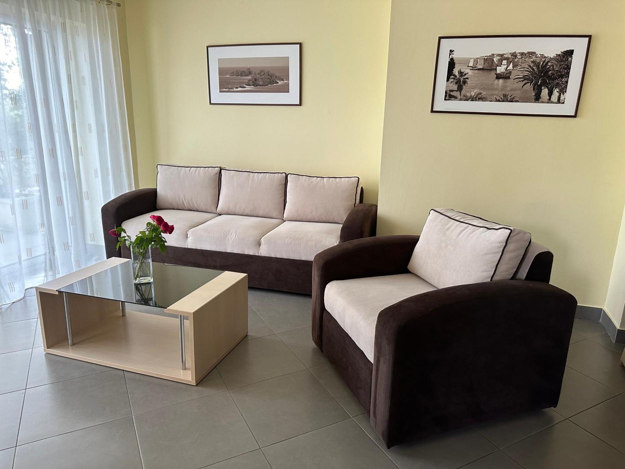 Spacious 1 Bedroom 4 Star Apartment, มลินี ภายนอก รูปภาพ